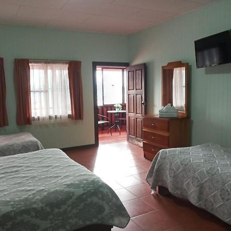 Hotel Las Brumas Cartago Ngoại thất bức ảnh
