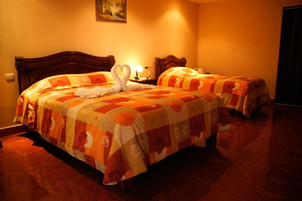 Hotel Las Brumas Cartago Phòng bức ảnh