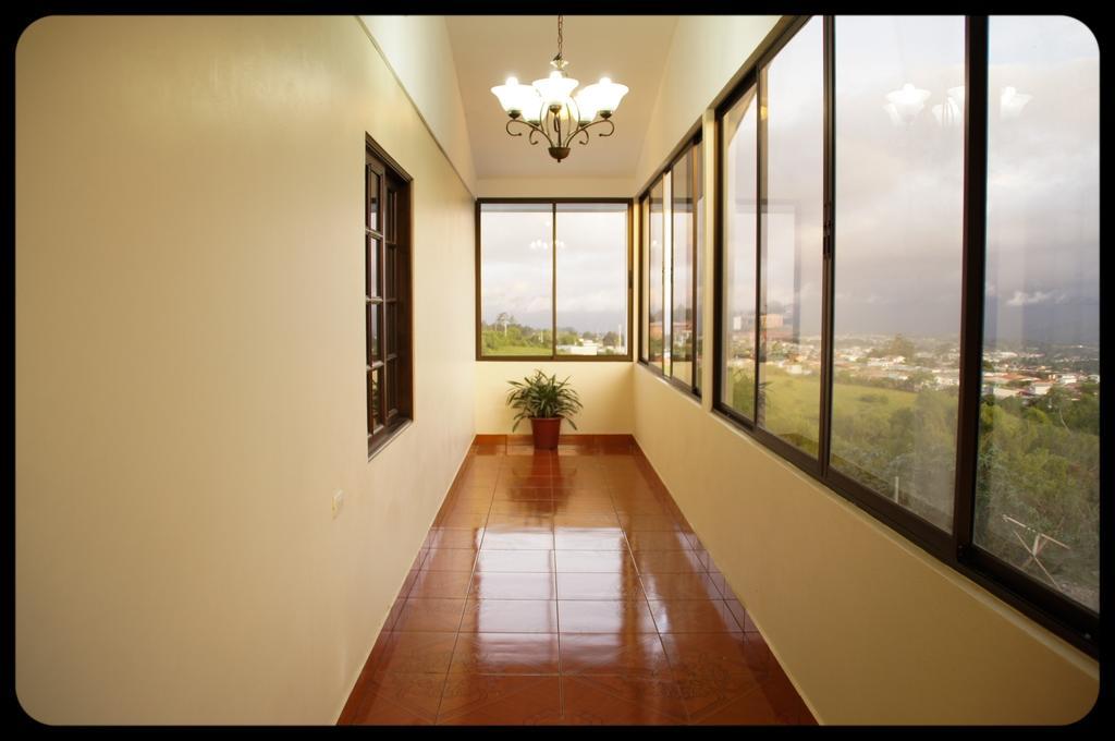 Hotel Las Brumas Cartago Phòng bức ảnh