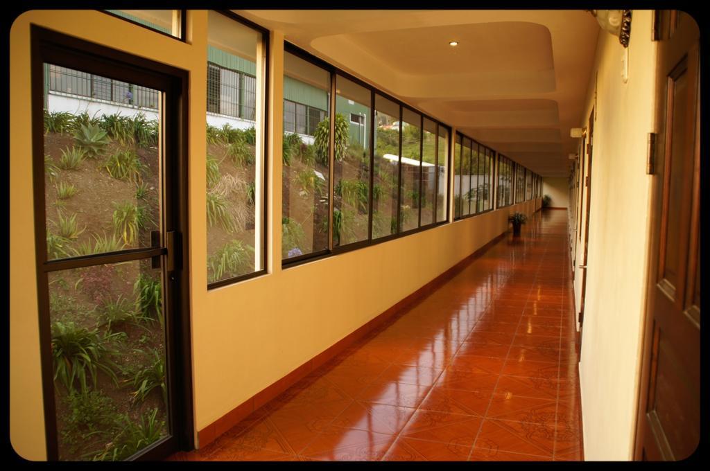 Hotel Las Brumas Cartago Phòng bức ảnh