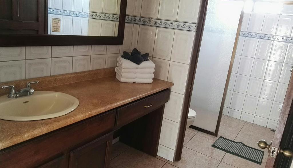 Hotel Las Brumas Cartago Ngoại thất bức ảnh
