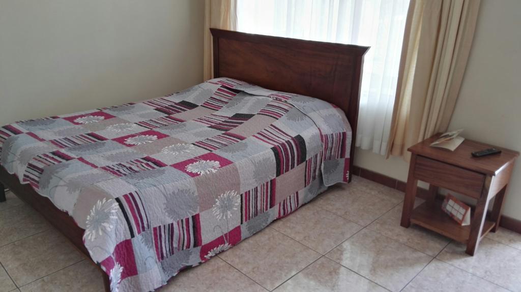 Hotel Las Brumas Cartago Ngoại thất bức ảnh