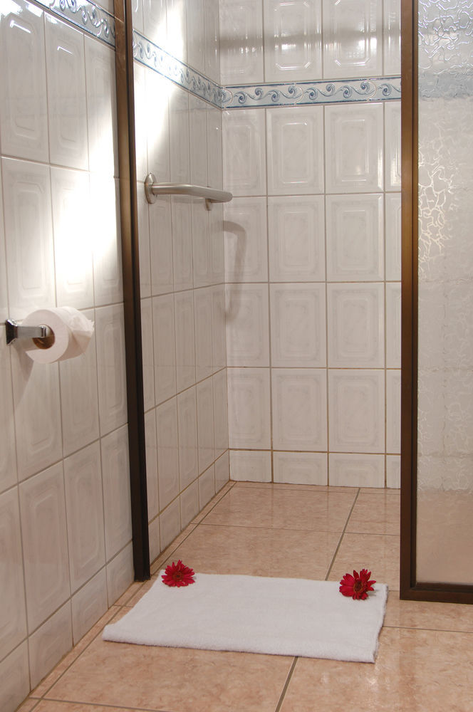 Hotel Las Brumas Cartago Ngoại thất bức ảnh