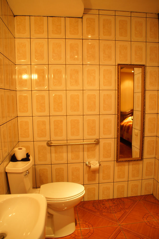 Hotel Las Brumas Cartago Ngoại thất bức ảnh